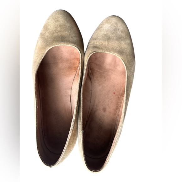 Madewell Leia Metallic Gold Shimmer Rounded Toe
Ballet Flats - Picture 5 of 15